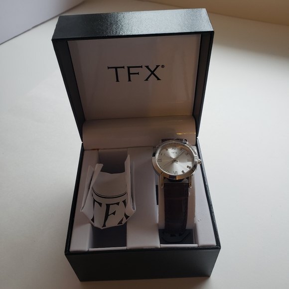 TFX by Bulova Ladies Casual Watch Silver Face Brown Adjustable Leather Strap NEW - Picture 4 of 4